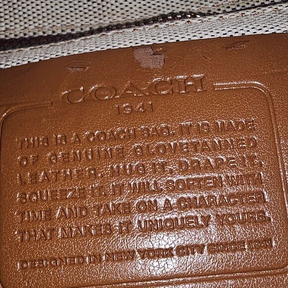 Coach Dakotah Linked Tea Rose Bag And Matching Clutch Wallet With 2 Charms! - Picture 4 of 8